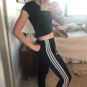 Cropped Nike Athletic Tee